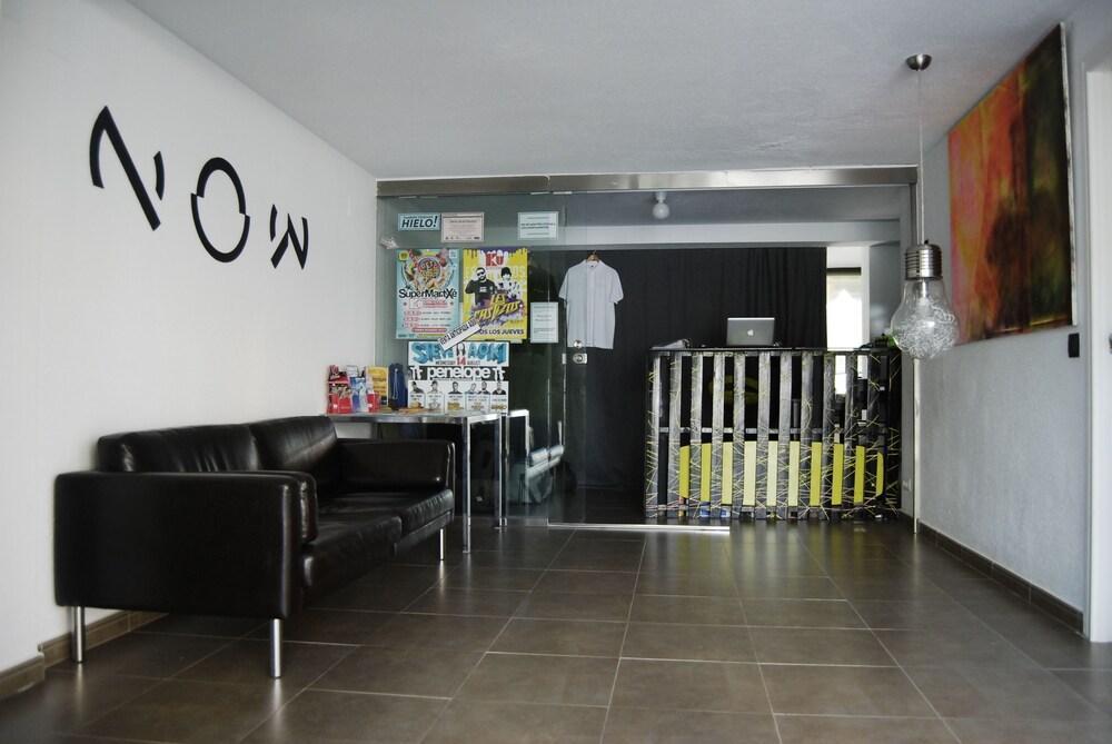 Now Benidorm Appartement Buitenkant foto